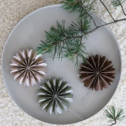 Clearance Cooee Design 2 Colgantes de Navidad Paper Flowers, Sand Beige