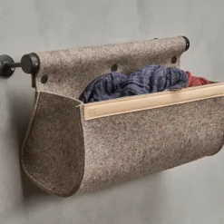 Hot Essem Design Almacenamiento de pared Ulrika , lana natural-negro Gris