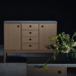 Discount Mavis Aparador Höllviken, Roble blanqueado Beige