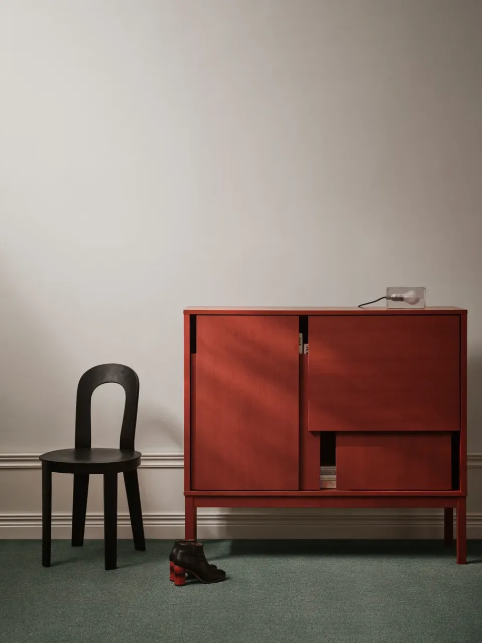 Hot Design House Stockholm Aparador Layer, , 120x110, con patas Rojo