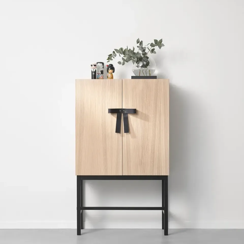 Clearance A2 Aparador The Bow, roble aceitado blanco-negro Beige