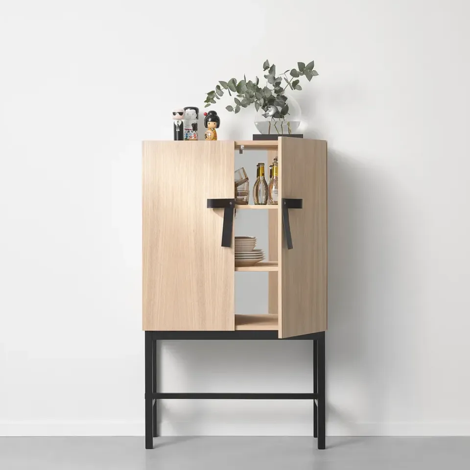 Clearance A2 Aparador The Bow, roble aceitado blanco-negro Beige