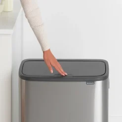 Brabantia Bo touch bin 60 L, acero cepillado mate Plateado