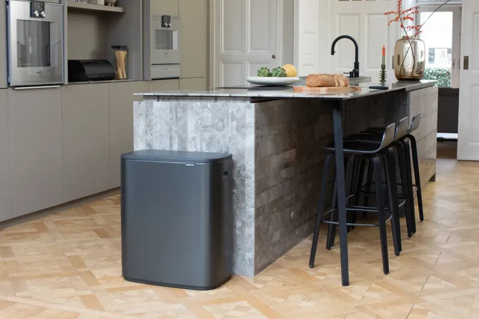 Best Brabantia Bo touch bin 60 L, Confident Grey Gris