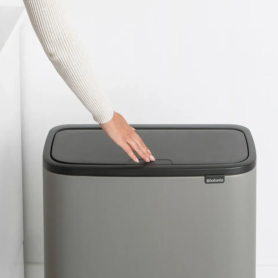 Clearance Brabantia Bo Touch Bin 36 L, Mineral concrete grey Gris