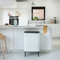 Outlet Brabantia Bo touch bin high 2x30 L, Blanco