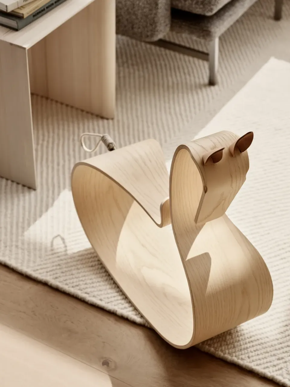 Best Fritz Hansen Caballito balancín Rocking Horse, Fresno lacado incoloro Beige