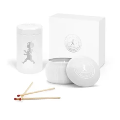 New Solstickan Design Caja de regalo Solstickan con vela aromática + bote con cerillas, -vela perfumada de eucalipto Blanco