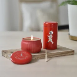 Outlet Solstickan Design Caja de regalo Solstickan con vela aromática + bote con cerillas, -vela perfumada de canela y naranja Rojo