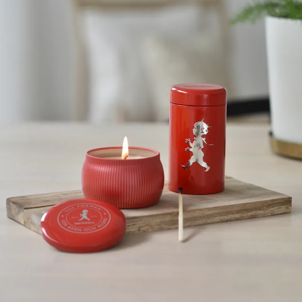 Outlet Solstickan Design Caja de regalo Solstickan con vela aromática + bote con cerillas, -vela perfumada de canela y naranja Rojo