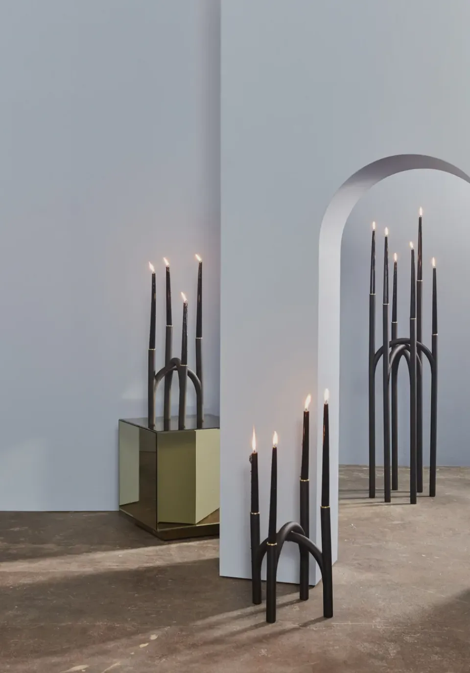 Outlet AYTM Candelabro Angui 34 cm, negro-oro NegroColor dorado