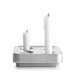 Born In Sweden Candelabro Stumpastaken Fyran, aluminio pulido Plateado