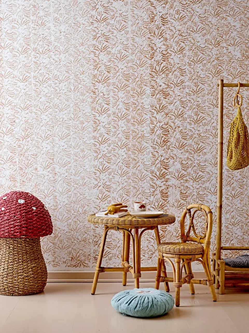 New Bloomingville Cesta con tapa Corintha Ø43x61 cm, Rojo