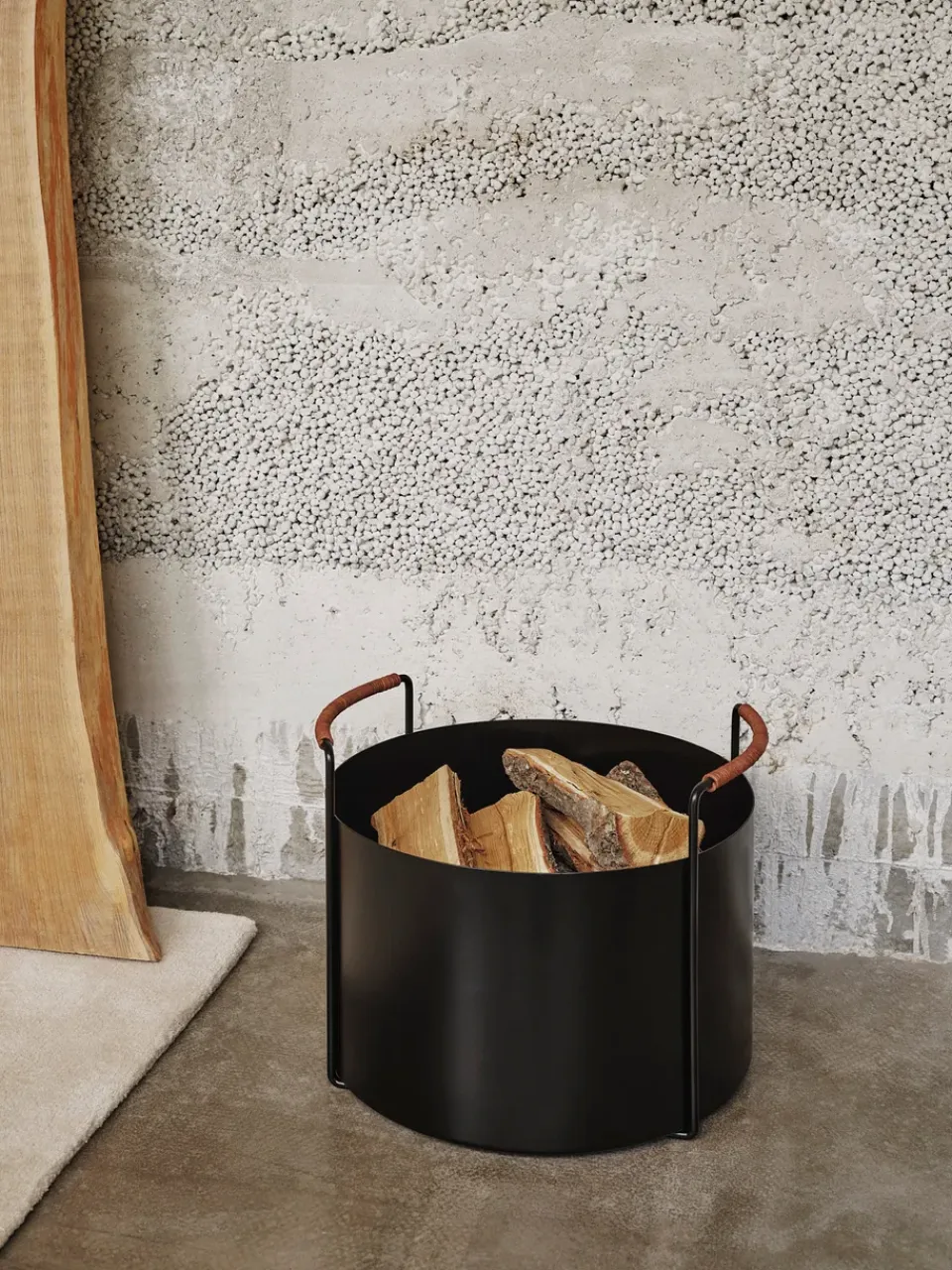 Clearance Ferm Living Cesta para leña Port, Black Negro