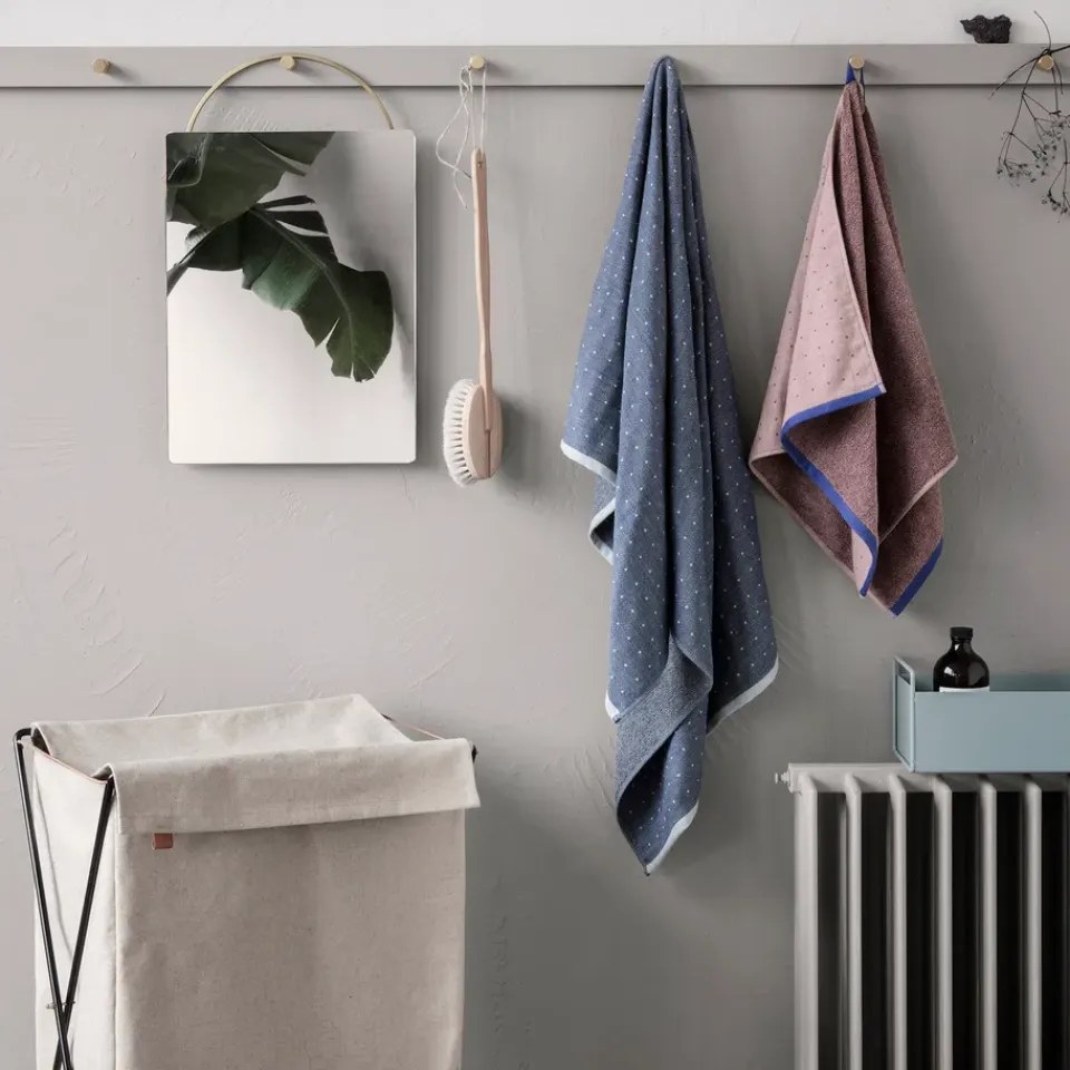 Clearance Ferm Living Cesto de ropa Herman, Negro Beige