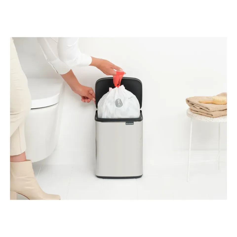 Outlet Brabantia Cubo de basura Bo 7 L, Acero cepillado brillante Plateado