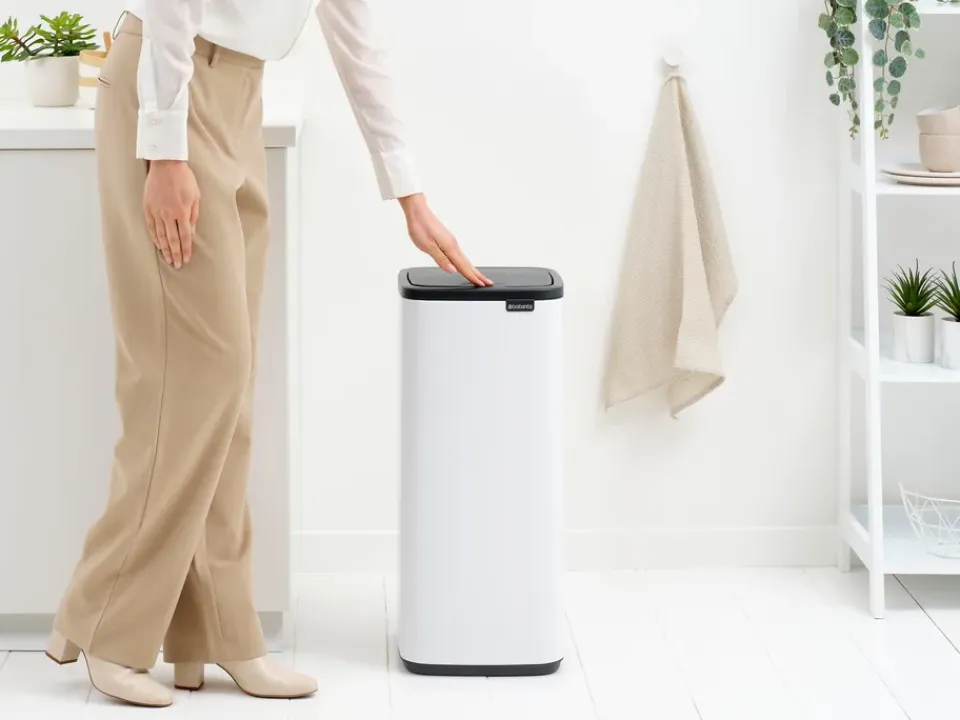 Hot Brabantia Cubo de basura Bo Touch Bin 30 L, Blanco