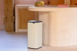 Clearance Brabantia Cubo de basura Bo Touch Bin 30 L, suave Beige