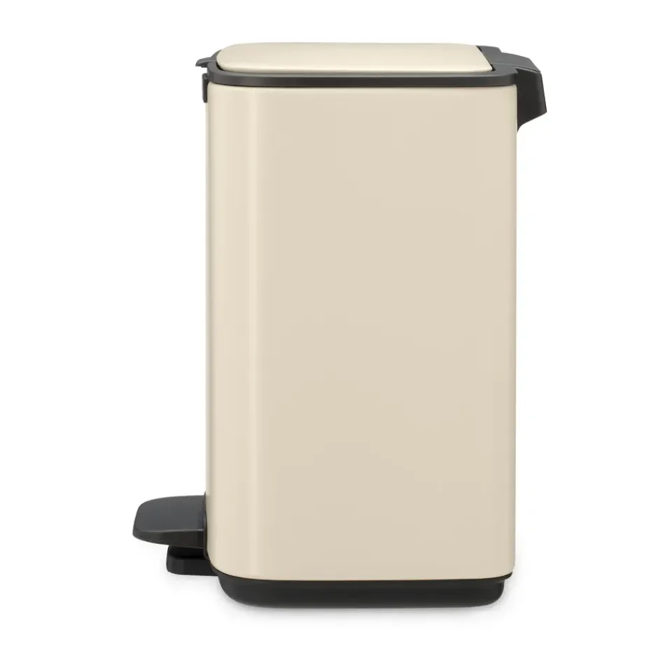 Outlet Brabantia Cubo de basura con pedal Bo 4 L, suave Beige