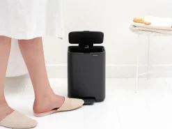 New Brabantia Cubo de basura con pedal Bo 4 L, Mineral Infinite Grey Gris