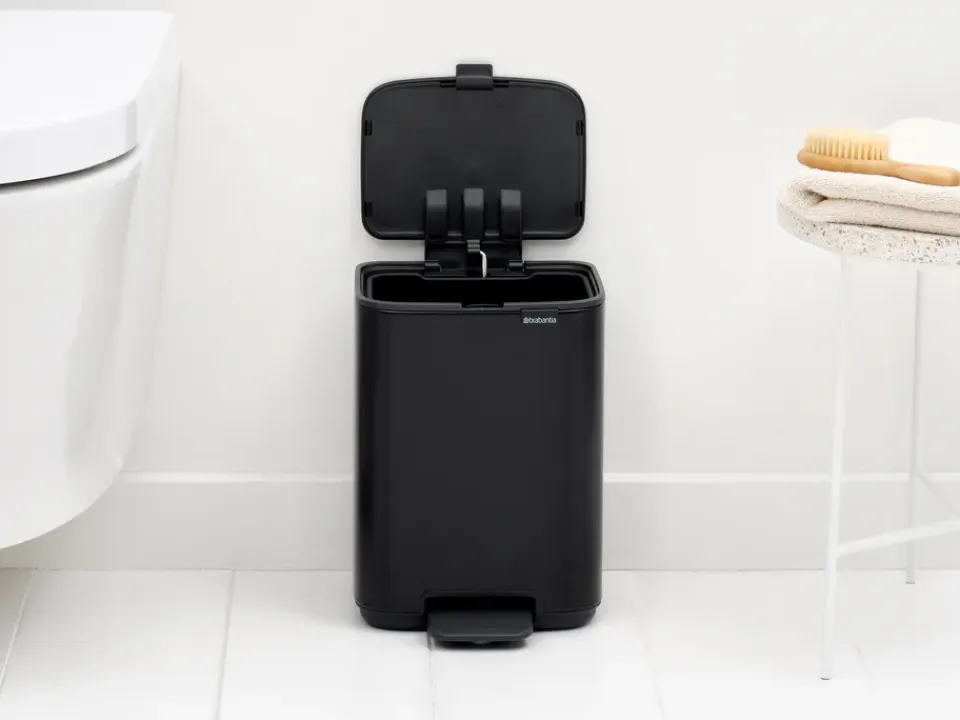 New Brabantia Cubo de basura con pedal Bo 4 L, mate Negro