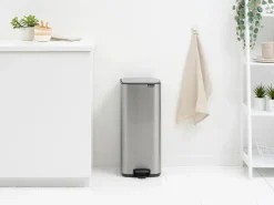 New Brabantia Cubo de basura con pedal Bo 30 L, Acero mate antihuellas Plateado