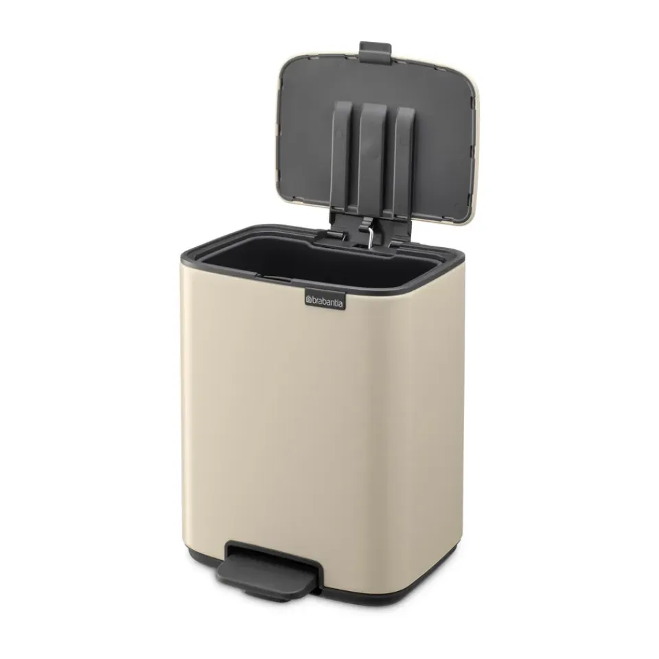 New Brabantia Cubo de basura con pedal Bo 7 L, suave Beige