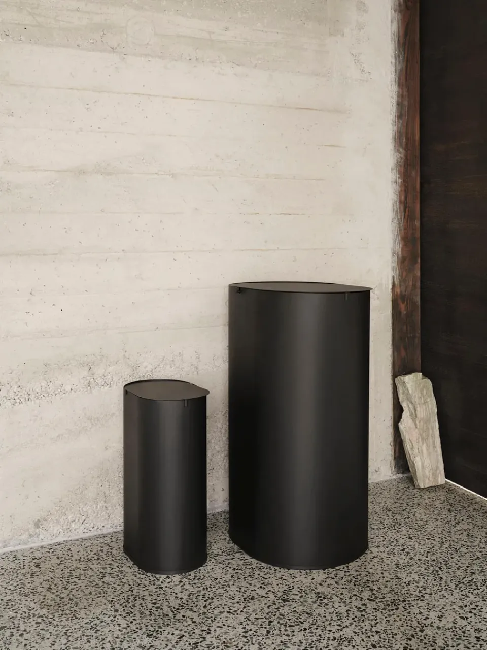 Clearance Ferm Living Cubo de basura Enkel small, Black Negro