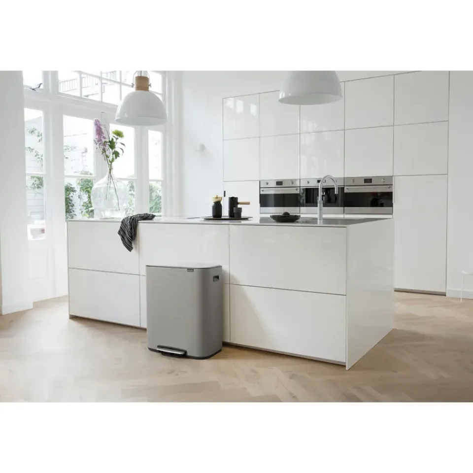 Outlet Brabantia Cubo de pedal Bo 60 L, Mineral concrete grey Gris