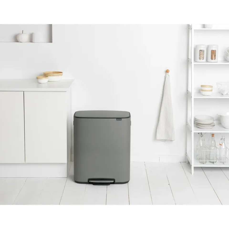 Outlet Brabantia Cubo de pedal Bo 60 L, Mineral concrete grey Gris