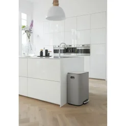 Outlet Brabantia Cubo de pedal Bo 60 L, Mineral concrete grey Gris