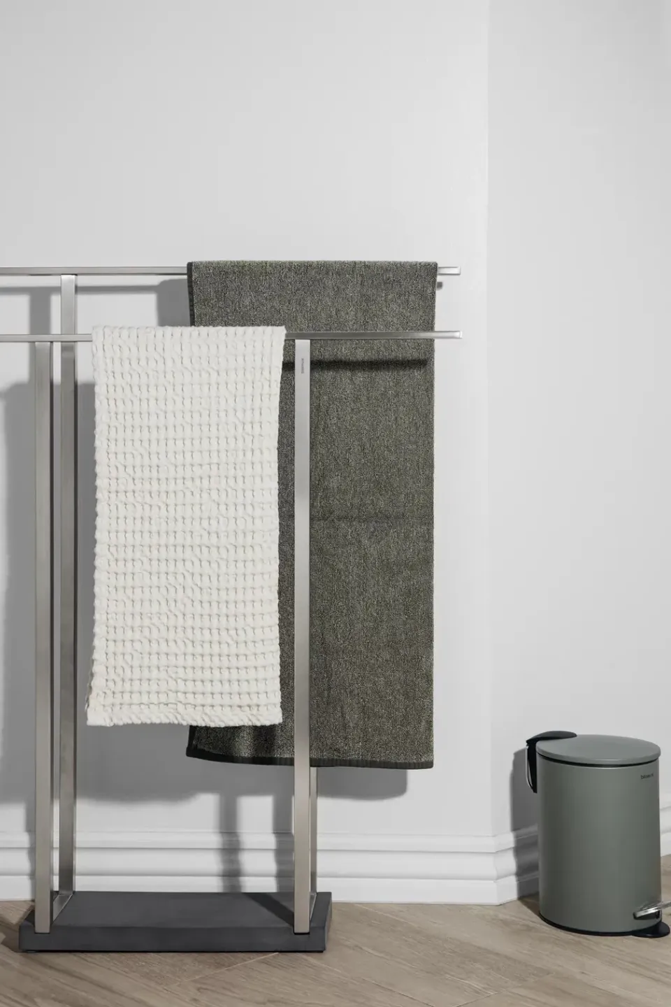 Blomus Cubo de pedal Tubo 3 L, Taupe Marrón