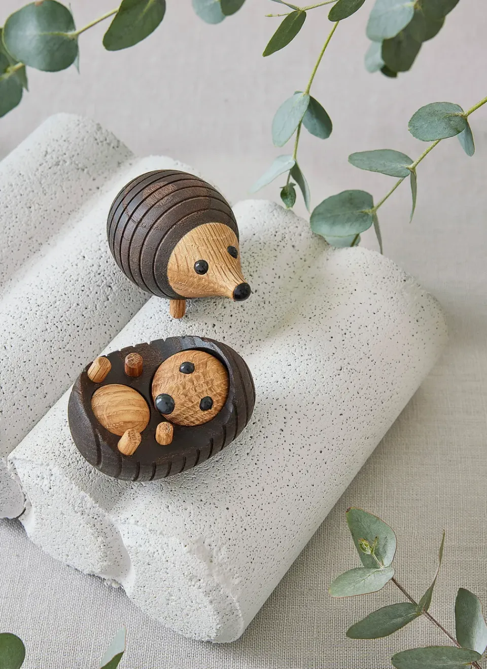 New Spring Copenhagen Decoración erizo Spike 4 cm, Fresno tratado térmicamente Marrón