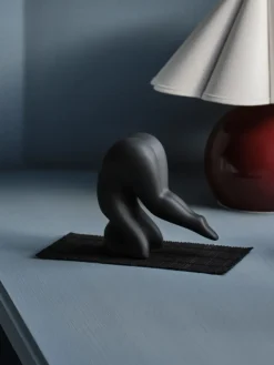 Hot Design House Stockholm Decoración Yoga no. 1, Black Negro