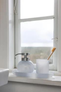 Mette Ditmer Dosificador de jabón Opal, Light blue Azul