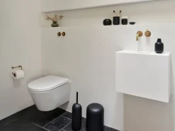 Hot Zone Denmark Escobilla de baño Sensu Ø11,8x41 cm, Black Negro