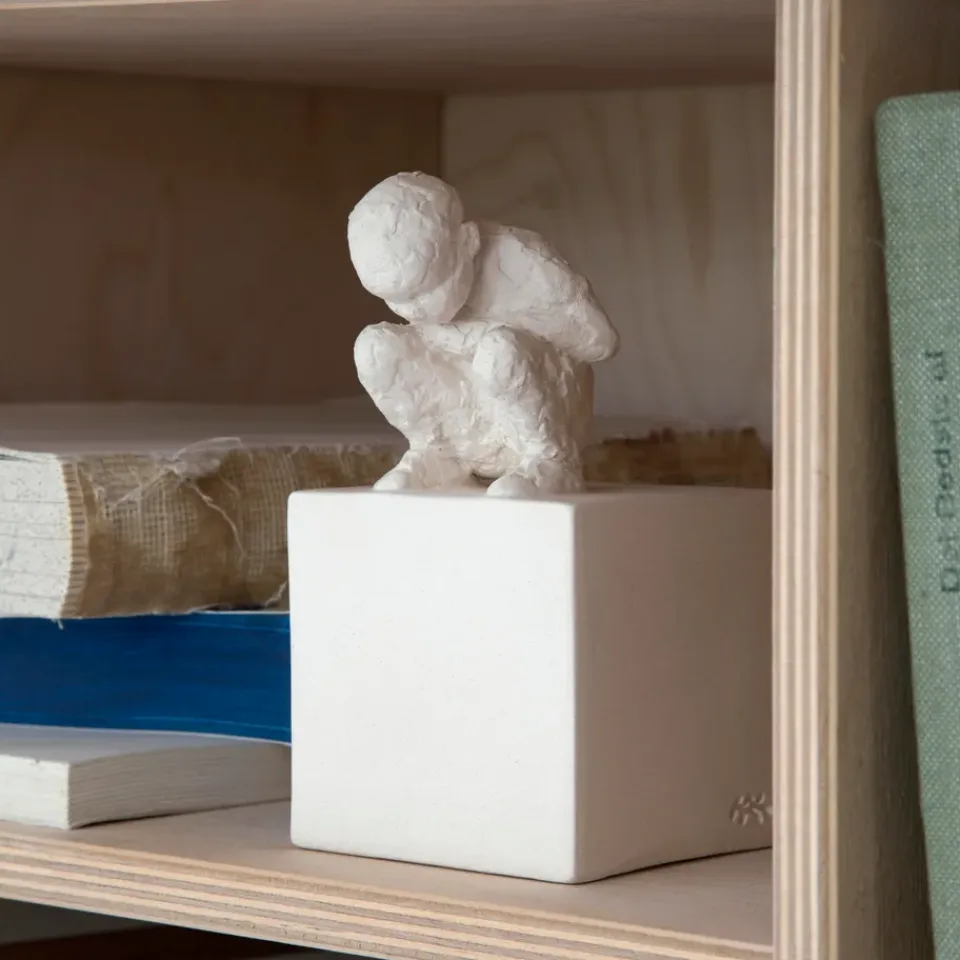 Discount Kähler Escultura con mensaje Character, The curious one Blanco