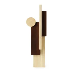 Normann Copenhagen Escultura Join grande, Fresno carbonizada BeigeMarrón
