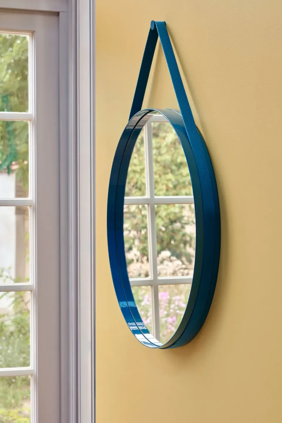 Clearance HAY Espejo Strap Mirror Ø70 cm, Blue Azul