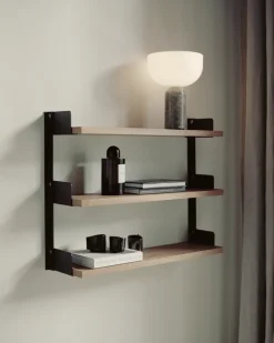 New New Works Estantería de pared Tea Shelf 46x62,5 cm, Nogal NegroMarrón