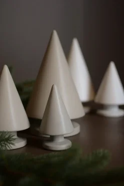 Outlet DBKD Figura árbol de navidad mole, Small Beige