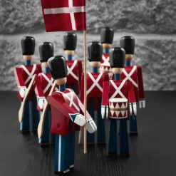 Clearance Kay Bojesen Denmark Figura soldado con bandera textil Kay Bojesen, 29,5 cm AzulRojo