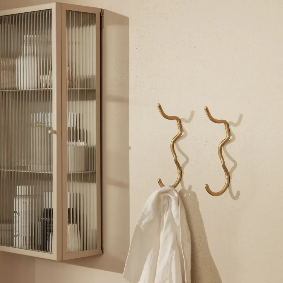 Discount Ferm Living Gancho Curvature sencillo, latón Color dorado