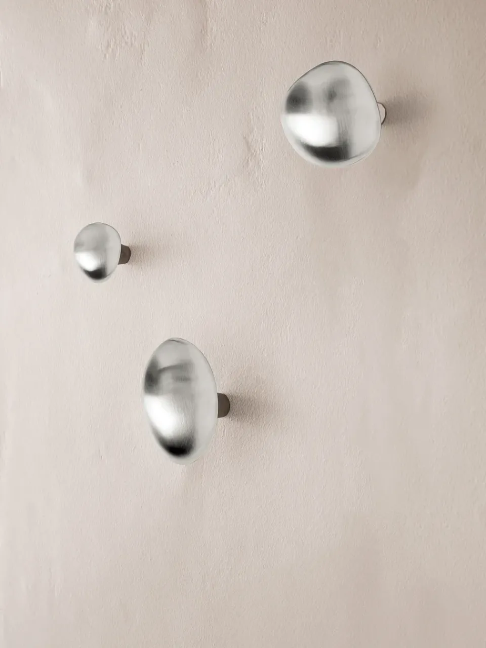 Ferm Living Gancho Mushroom, Brushed stainless steel Plateado