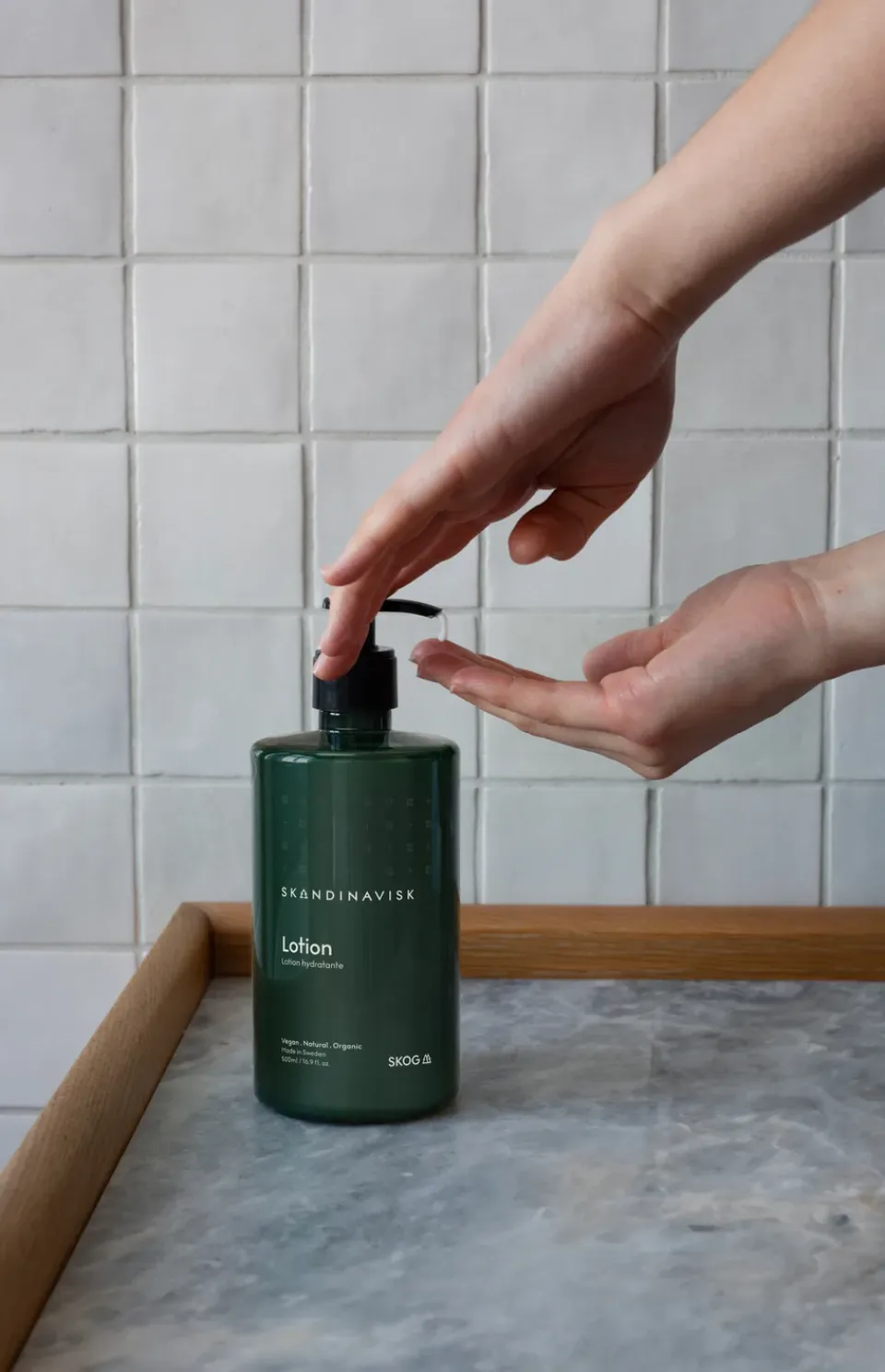 Clearance Skandinavisk Loción de manos y cuerpo SKOG, 500 ml Verde