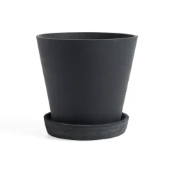 Hot HAY Maceta Flowerpot with saucer XXL Ø26.5 cm, Negro