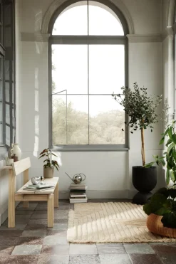 Sale Ferm Living Maceta Hourglass mediana Ø40 cm, -gris oscuro Negro
