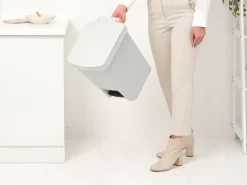 Outlet Brabantia Papelera con pedal StepUp de 25 L, claro Gris