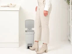 Hot Brabantia Papelera con pedal StepUp de 10 L, claro Gris