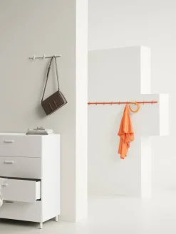 Outlet Relief Perchero con pomos small 41 cm, Blanco